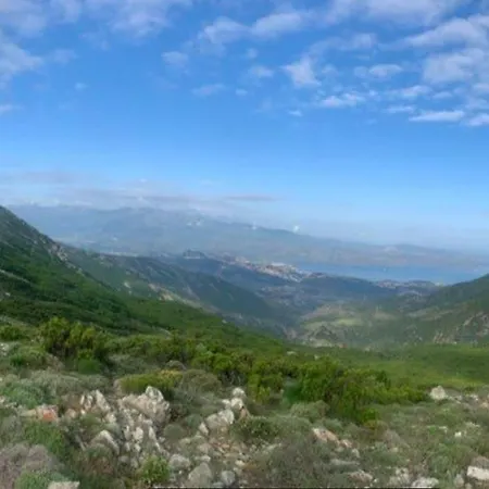 Lägenhet Rez De Avec Terrasse Vue Bastia (Corsica)