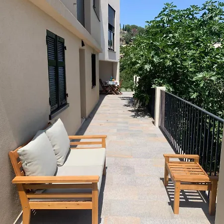 Rez De Avec Terrasse Vue Apartament